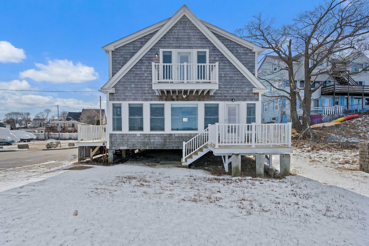 Photo - 18 Bayswater Rd (Quincy, MA)
