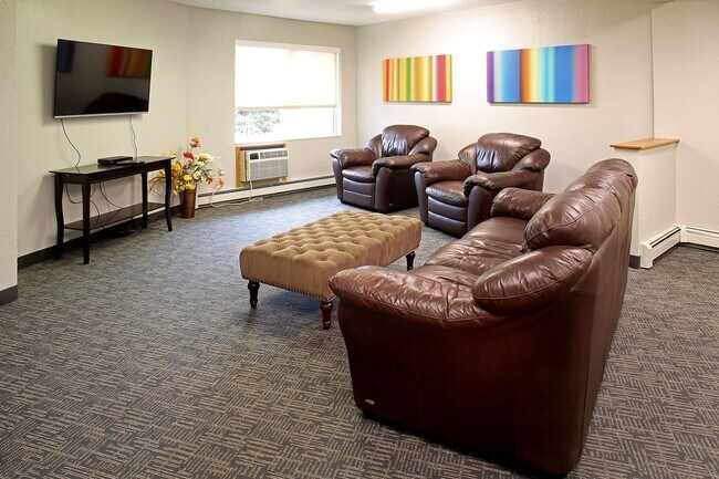Hanley Place Apartments