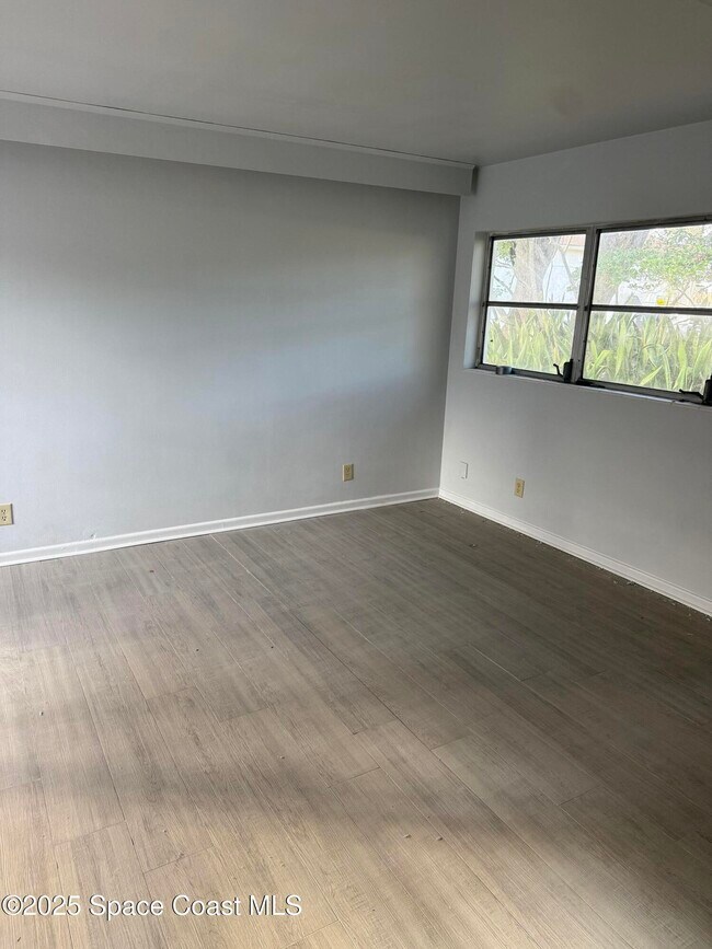 Photo - 14 S Hilltop Dr