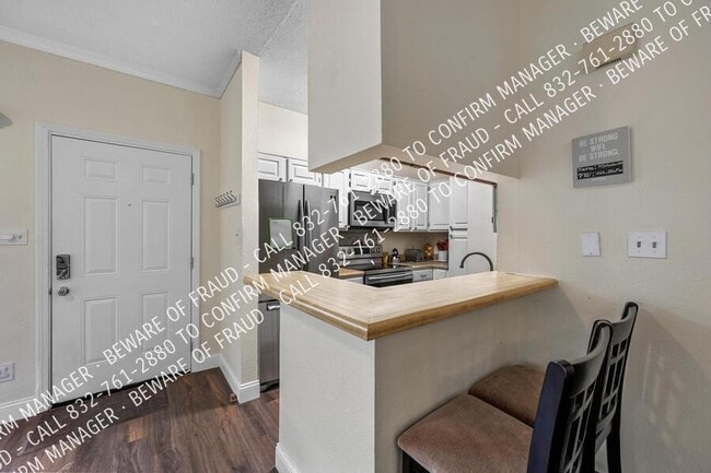 Photo - 7151 Gaston Ave