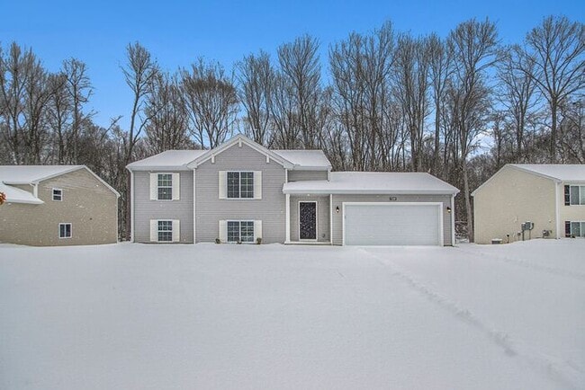 Building Photo - 7335 Montego Bay St