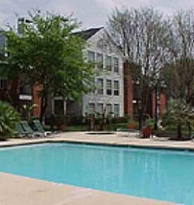 Pool - Villa Adora Apartments