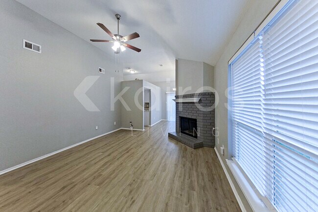 Photo - 11811 Asher Ln