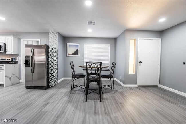 Photo - 7439 Trudy Ln