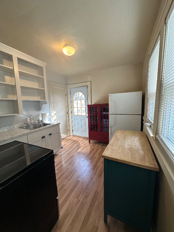 Photo - 234 College St Unit Lower