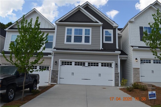 Building Photo - 28 Trace Blf