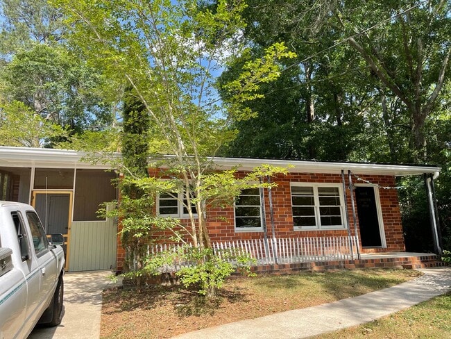 Photo - 2 bedroom, 1 bathroom updated home in Norm...