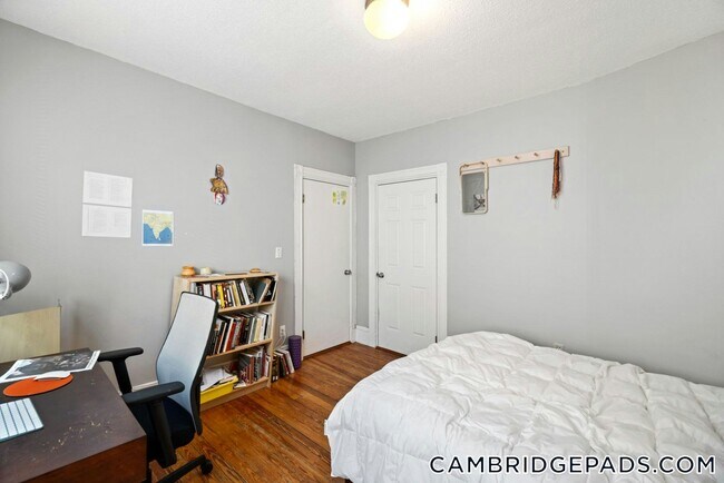 10 Clary St Unit 1