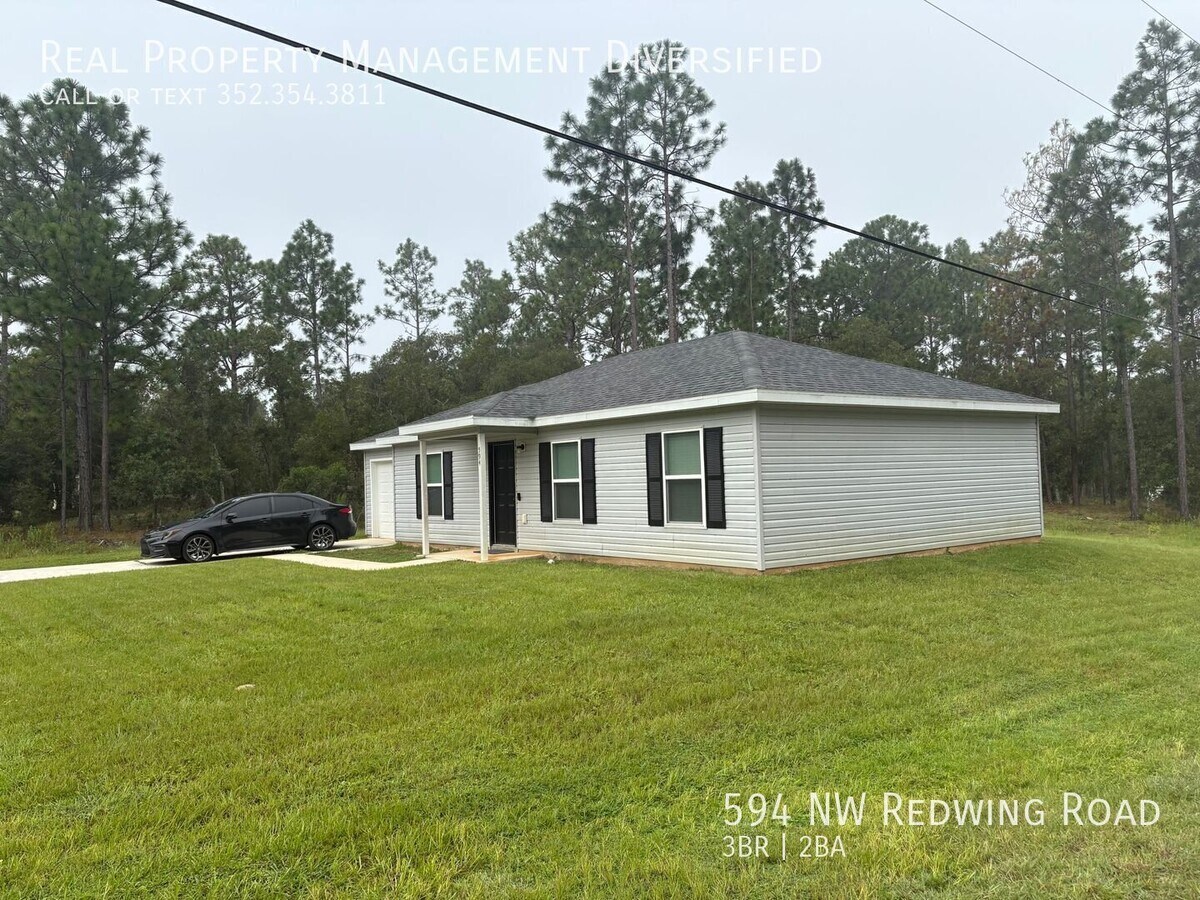 Photo - 594 Redwing Rd