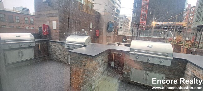 Photo - 665 Washington St Unit 1316