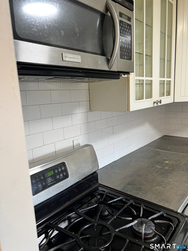 Photo - 91 Strawberry Hill Ave Unidad 929