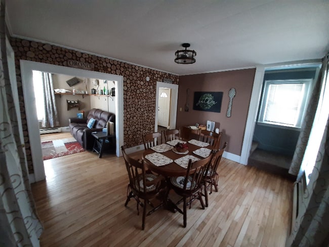 Photo - 164 Court St