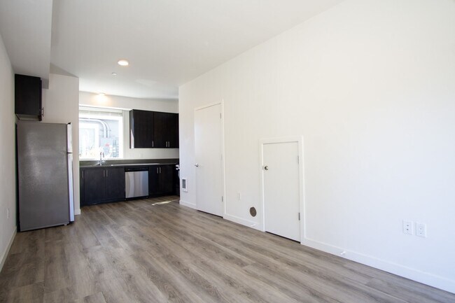 Photo - Stylish 2-Bedroom Townhouse in St John's R... Unit 45-01