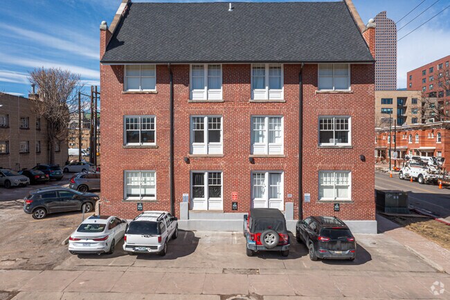 East Side of Building - Essex Apartments