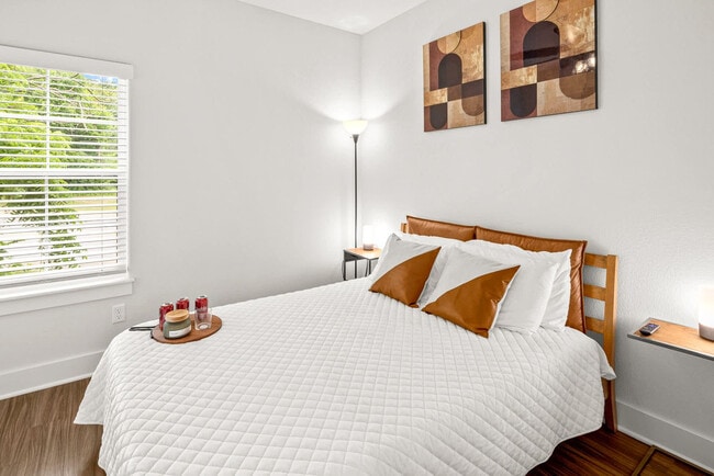 Photo - 1572 W Cato Springs Rd Unit ID1241338P