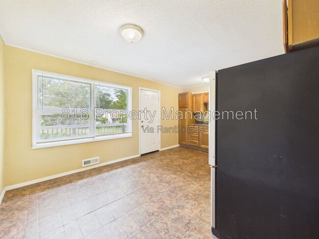 Photo - 7702 E 112th Terrace