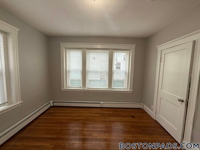 Photo - 44 Estes St Unit 6