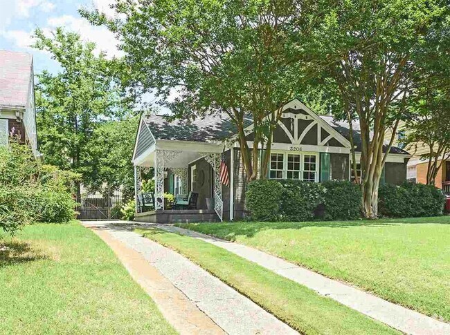 Building Photo - Charming 3-Bedroom Home in Central Gardens