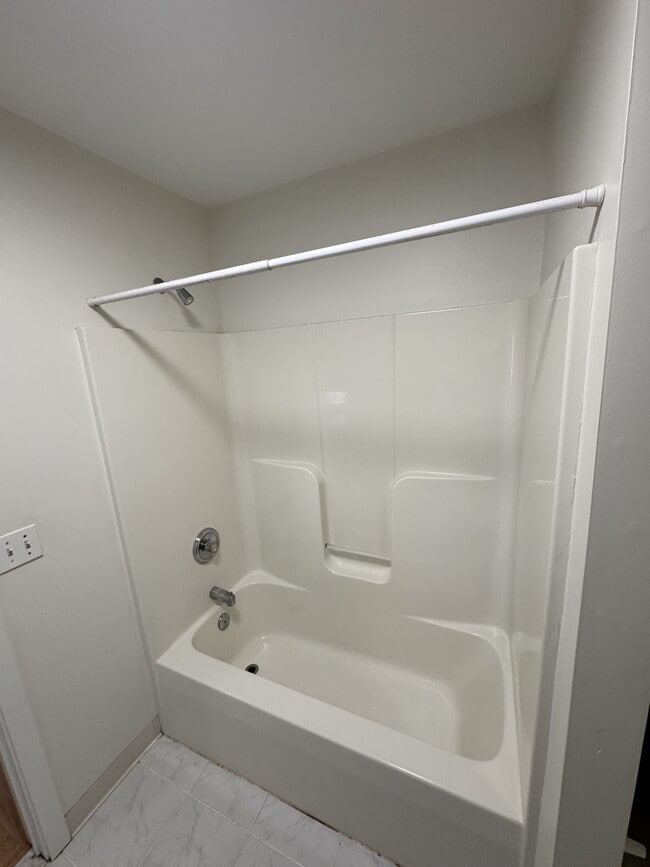 Photo - 20 W Franklin Ave Unit A-1