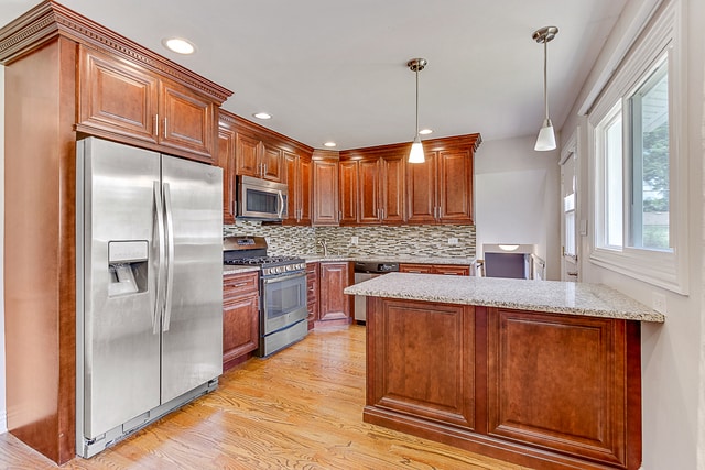 Photo - 585 Woodlawn St