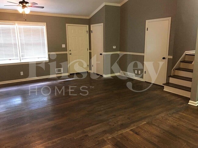 Photo - 7200 NW 75th St
