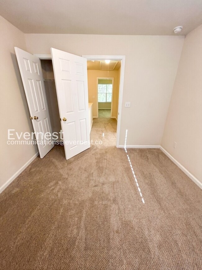 Photo - 322 Linden Park Ln