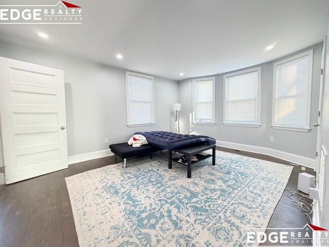 Photo - 24 Tremont St