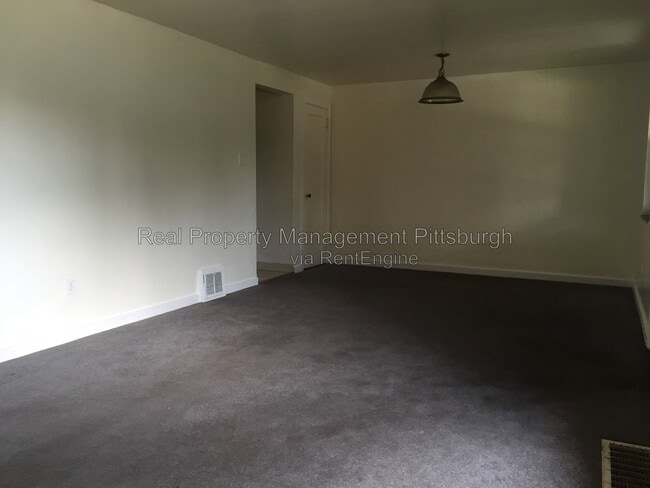 Photo - 329 Marose Dr