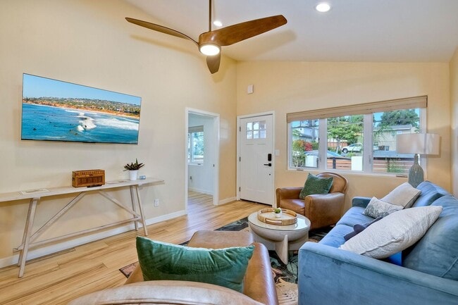 Photo - 409 N Ditmar St Unidad A