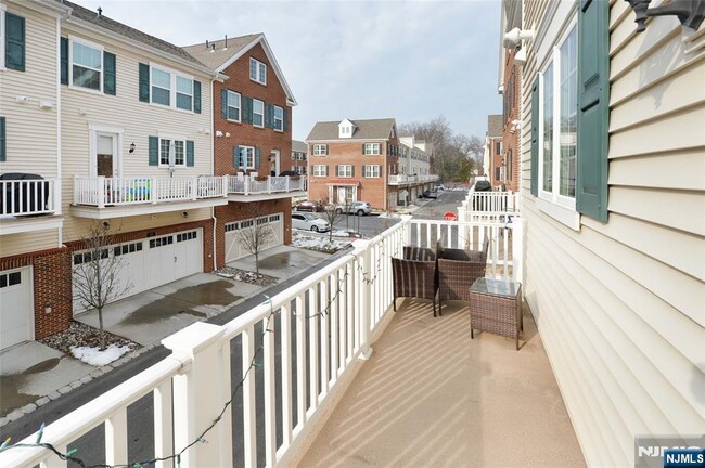 Photo - 12-48-48 12th St