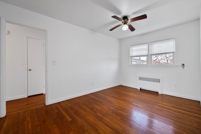 Photo - 7108 Polk St