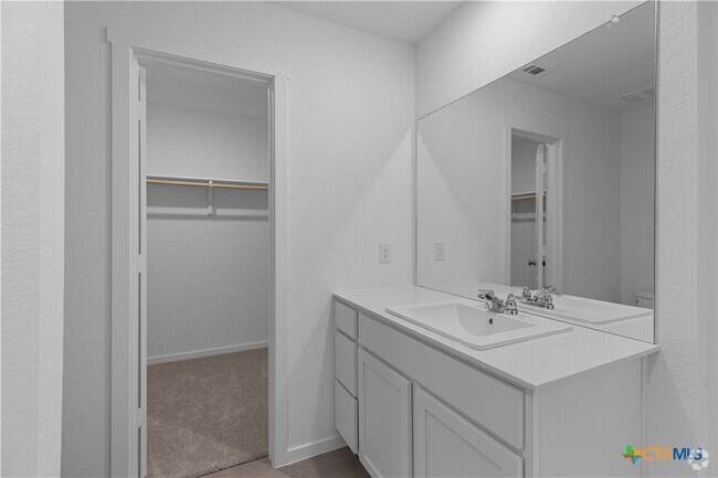 Building Photo - 285 Tahoe Ave Rental