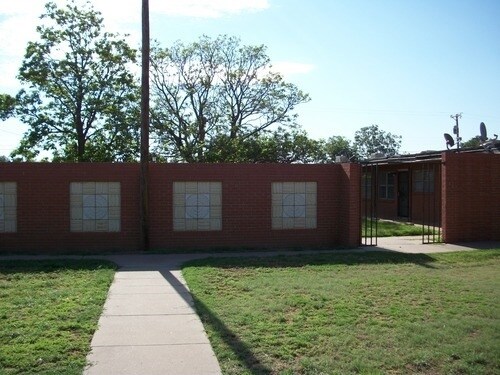Plains Apartments - Plains Apartments