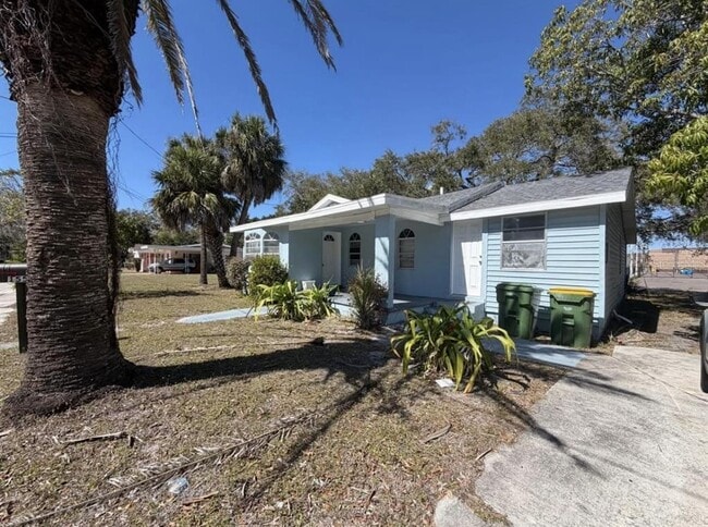 Photo - 1553 31st St