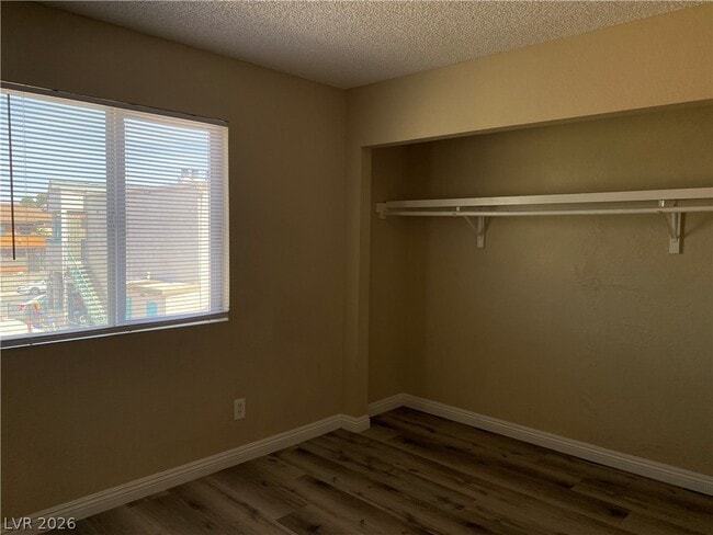 Photo - 6966 Issac Ave