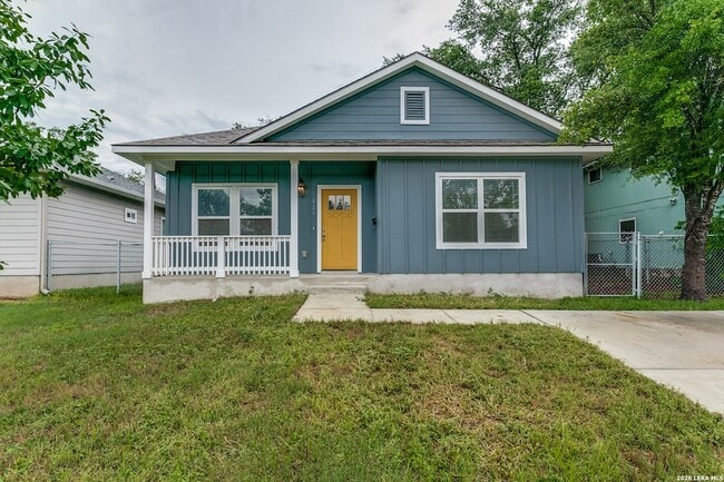 Building Photo - 423 Channing Ave