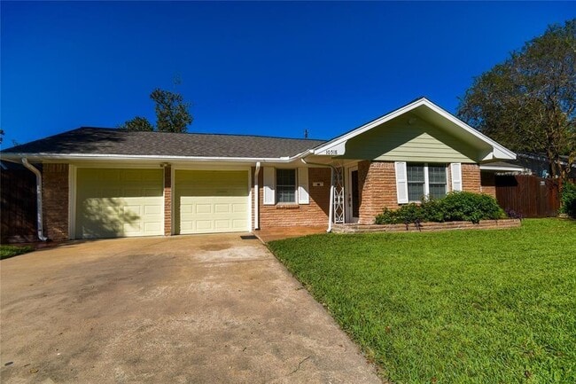 Building Photo - 10518 Hazelhurst Dr Rental