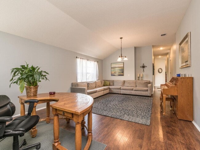 Photo - 16407 Rockgate Dr