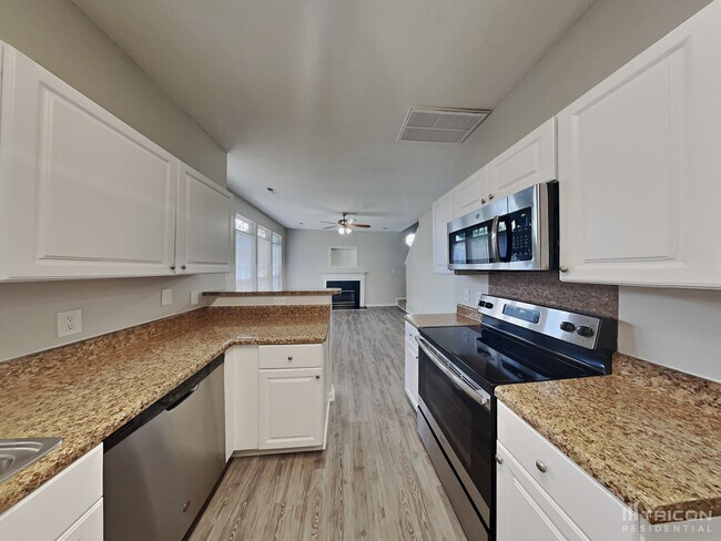 Photo - 9708 Chestnut Glen Ct