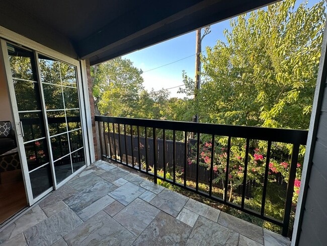 Photo - 18333 Roehampton Dr Unidad 1524