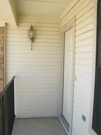 Building Photo - 501 Bermuda Unit C