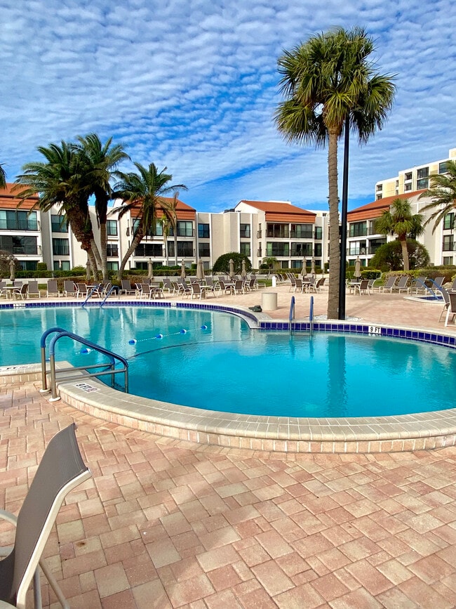 Main Pool - 830 S Gulfview Blvd Unit 104