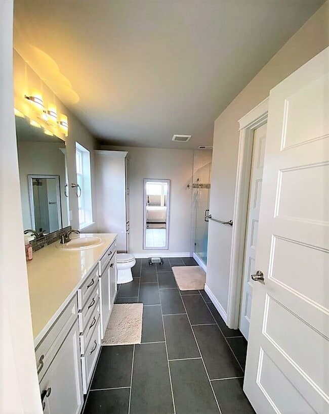 Photo - 4318 Blackstone Wy