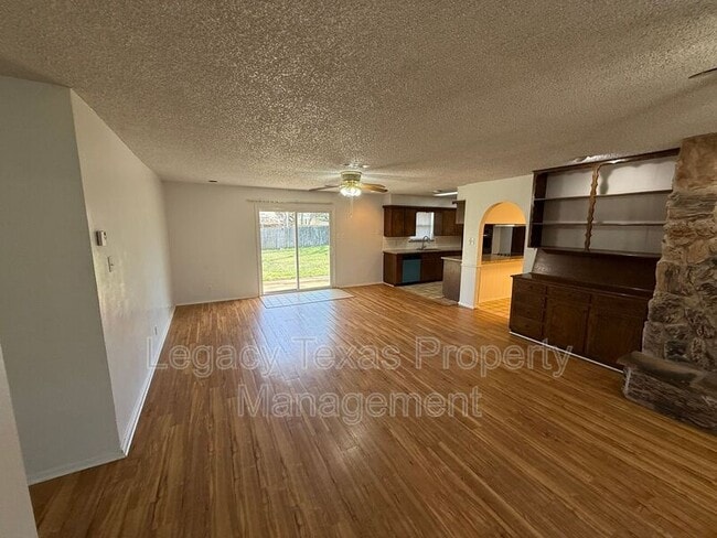 Photo - 1205 Tanglewood Dr