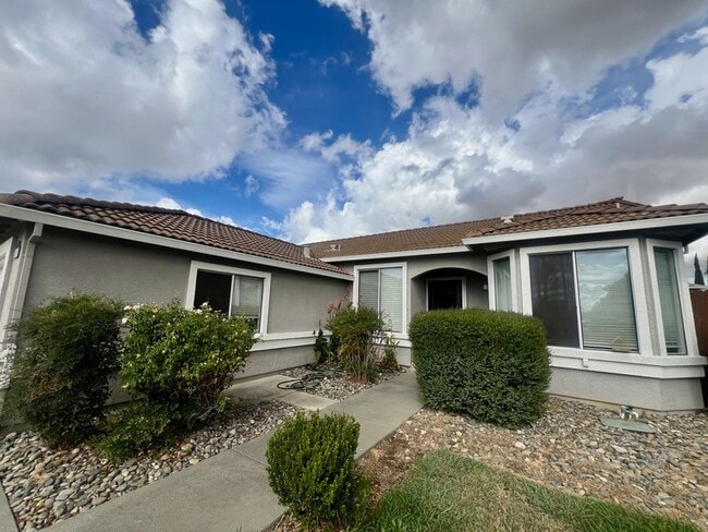 Photo - 1605 Paseo Flores Dr