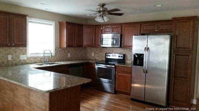 Photo - 1100 E 14th St