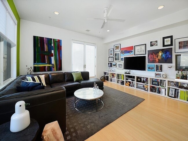 Photo - 511 Madison St