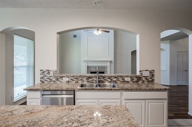 Photo - 3402 Caloway Ct