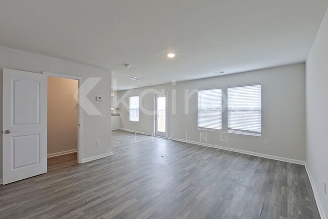 Photo - 208 Bennett Dairy Rd