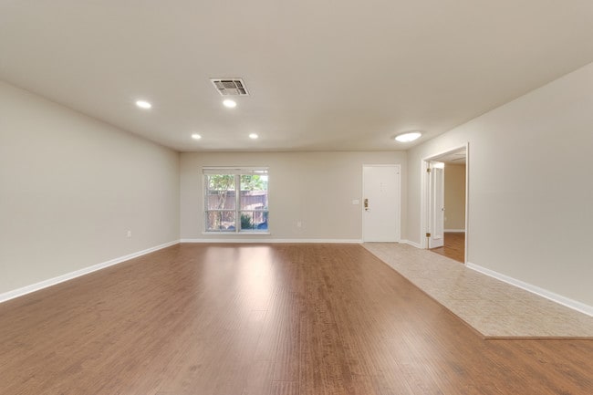 Photo - 4026 Barrington St